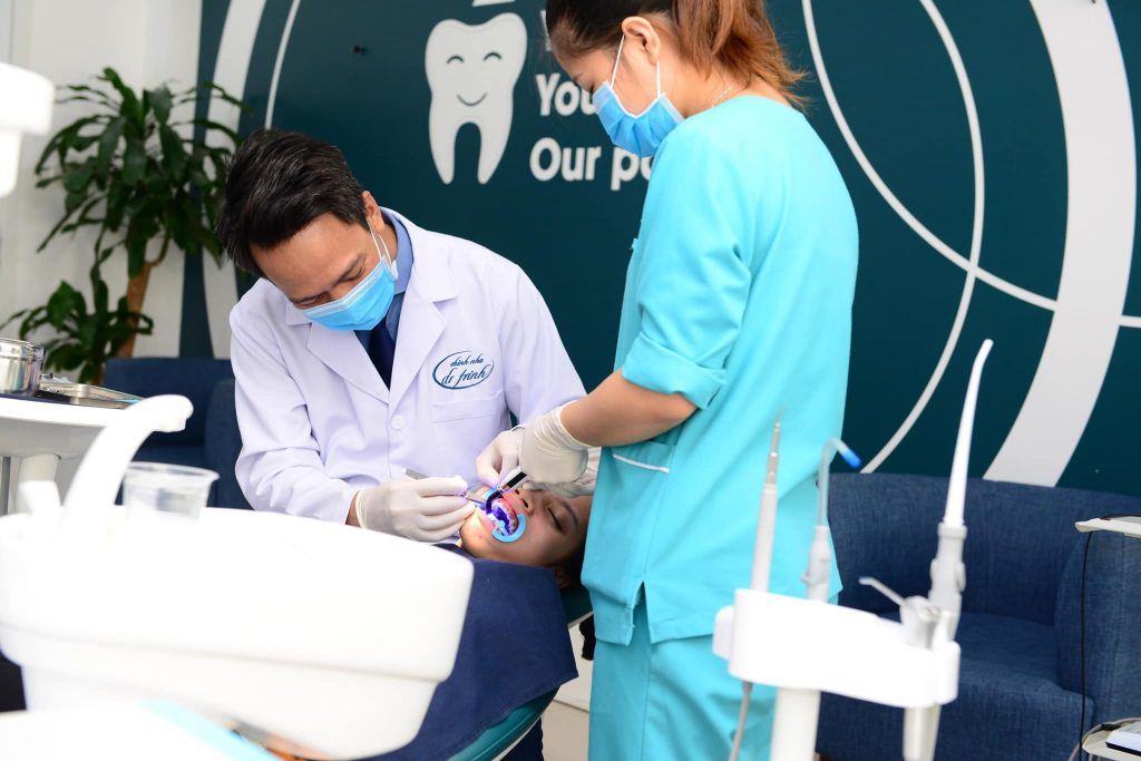 Khách hàng chỉ nên niềng răng lần 2 với bác sĩ có trình độ tay nghề cao 